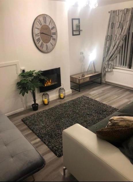 Lovely Ground Floor Apartment With Easy Parking. Белфаст Екстериор снимка